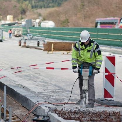 Bosch čekić za rušenje GSH 27 VC (061130A000) - Slika 3