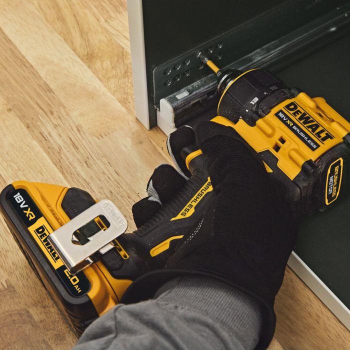 DeWalt akumulatorska bušilica - odvijač sa promenljivim glavama DCD803NT